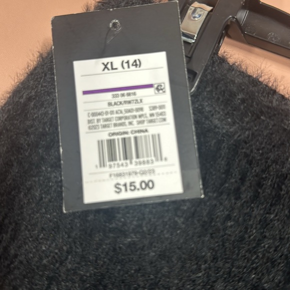 New with tag girls XL size 14 black soft fuzzy pull on skirt - Picture 3 of 5